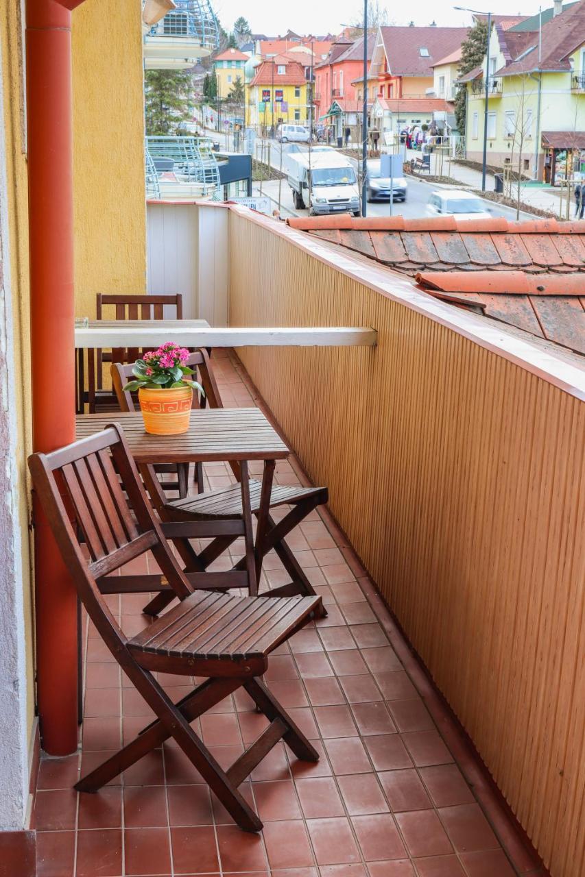 Huerkecz Apartmanhaz Hévíz Exterior foto